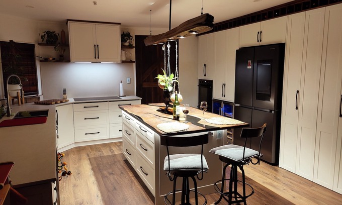 Papamoa Beach House | Family retreat house Papamoa