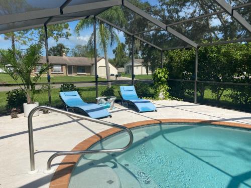 North Port House | Family Retreat in Tropical Oasis