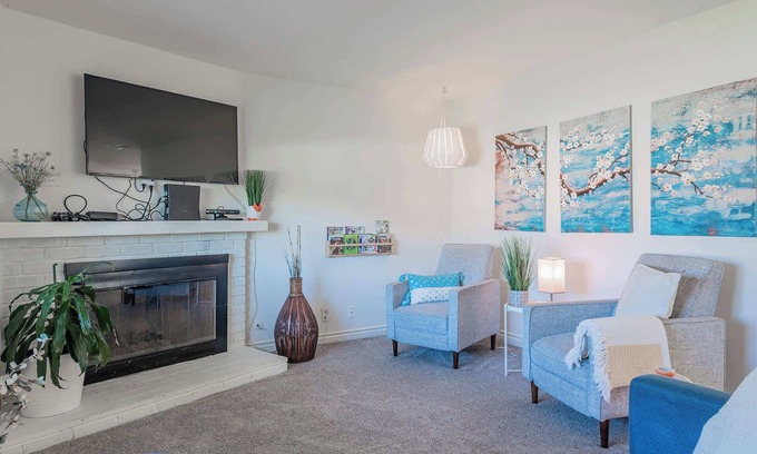 Fire Mountain House | Family Retreat - Pet Friendly | Beach | Legoland