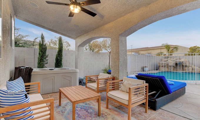 Silverado Ranch House | Family Retreat: Pool & Fun Casita with Games