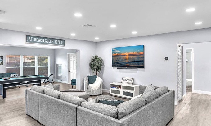 Fort Lauderdale House | Family Retreat: 6 Miles to the Beach, Game Room, Wi-Fi, Fun and Relaxation!