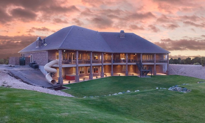 Beaver Cabin | Family Reunion Lodge w/Pool, near Bryce & Zion Canyon - 13 Bed, 9 Bath, 40 acres