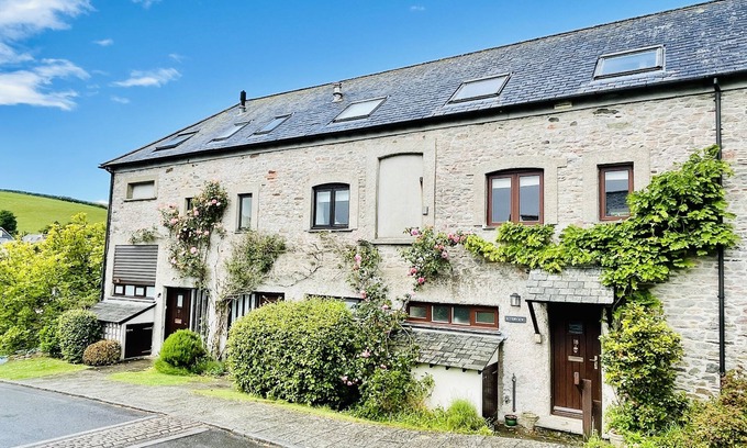 Dittisham Cottage | Family river retreat a short walk from the quay