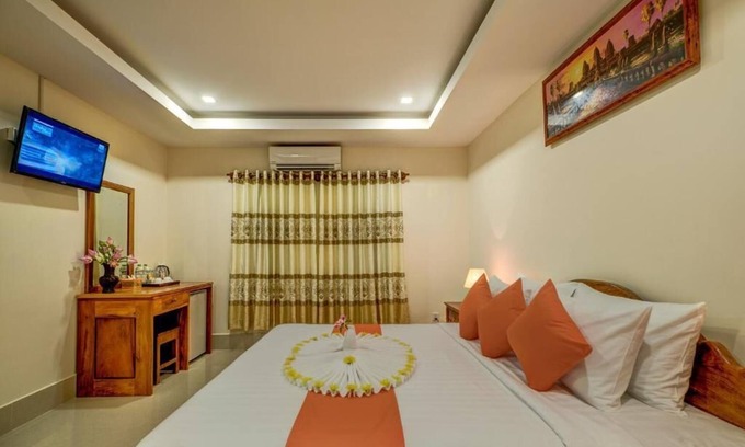 Siem Reap Resort | Family Room: 1double & single bed