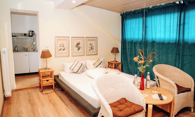 Amerang Apartment | Family room 50 sqm, balcony
