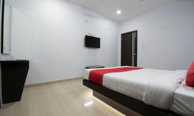 Danapur House | FAMILY ROOM 7-S G INTERNATIONAL