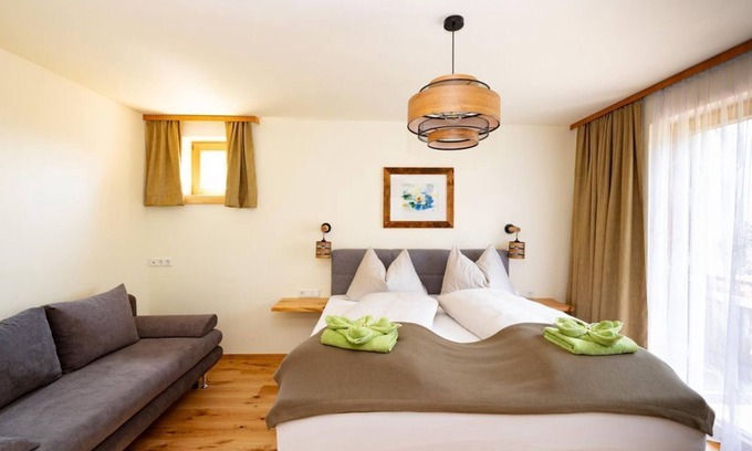 Kolbnitz Bed & Breakfast | Family room "Salzkofel view" - Landhaus Königsreiner