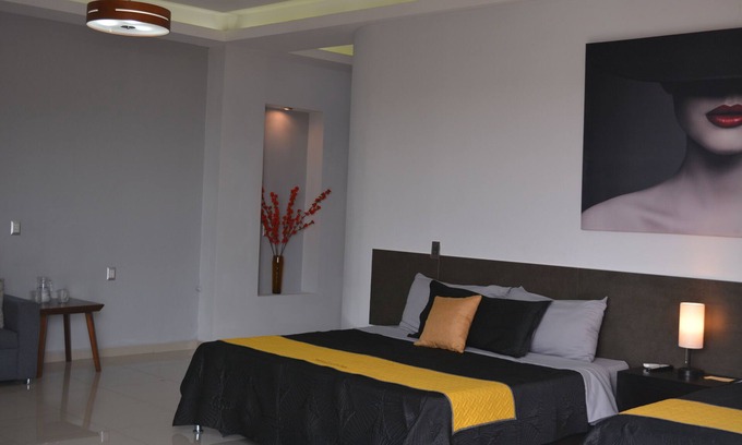 Tepatitlan de Morelos Apartment | FAMILY SUITE WITH BALCONY 4