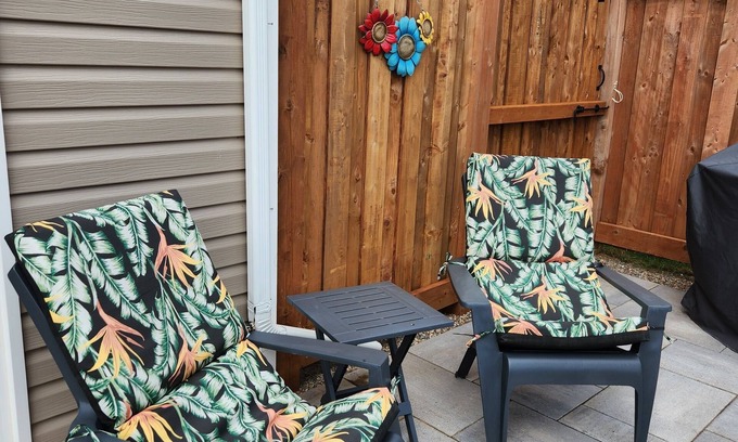 North Rustico House | Family-sized townhouse. Just minutes to the beach, golf courses & much more.