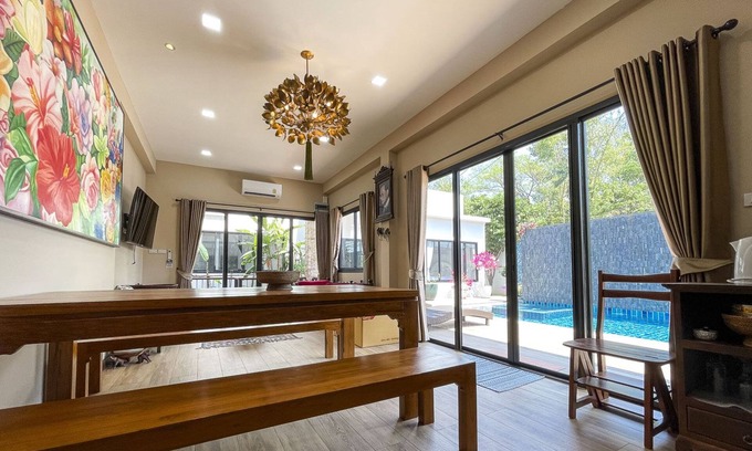 Chiang Mai Villa | Family Style Bungalows near Shopping Area