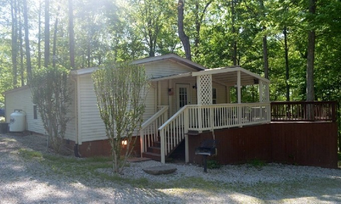 Eckerty House | Family Style Home Cabin #22 3 Bedroom 2 Bath on Patoka Lake in Southern Indiana