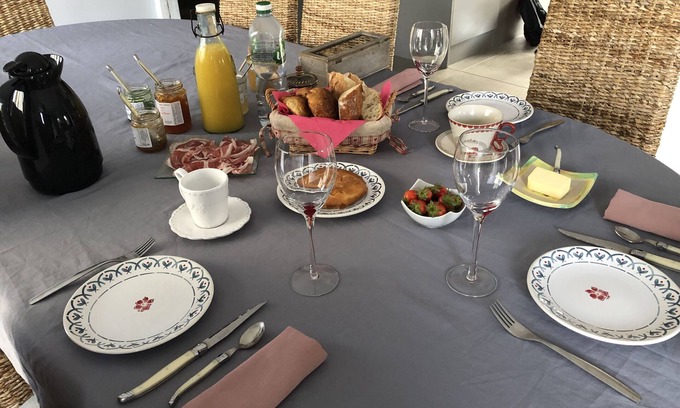 Chateauneuf-les-Bains House | Family suite in bed and breakfast, Auvergne, Puy de Dôme