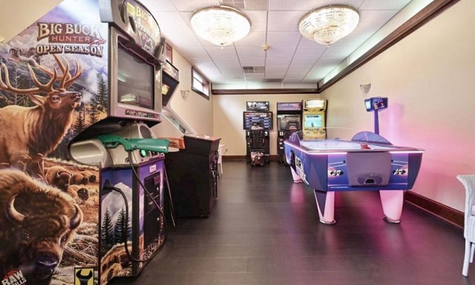 Pembine Apartment | Family Suite | Bunk Beds | On-Site Sport Courts