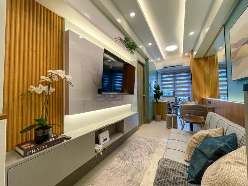 Highway Hills Apartment | Family suite by SMDC fame residence 5 mins to Shaw mrt,megamall,ortigas