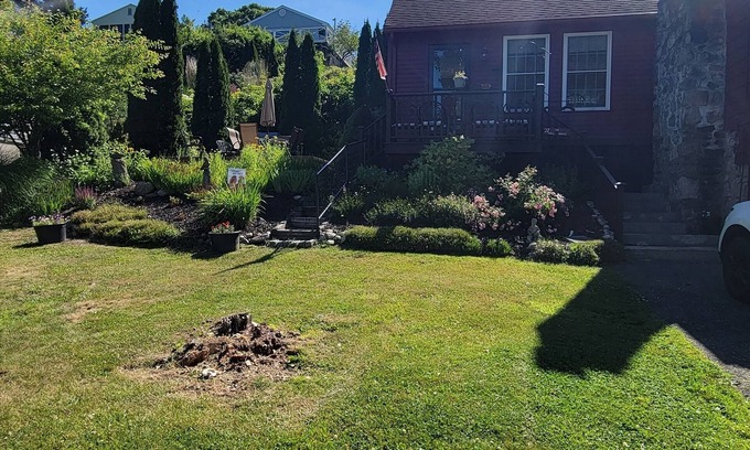 Niantic House | Family Summer Cottage