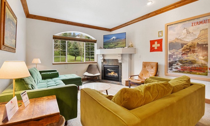 Midway Villa | Family Vacation~Heated In/Out Pool, nearby Skiiing Villa 2041-2
