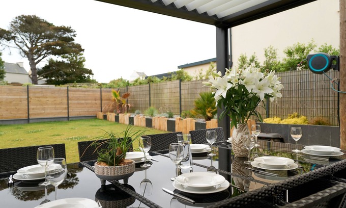 Kerlouet House | Family vacation home 200m from the beach