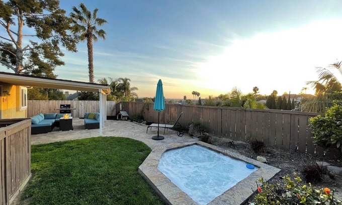 Rancho Penasquitos House | Family Vacation Home, HotSpa, BBQ, Firepit, Game, Parking! Close to Delmar