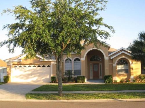 Orange Tree Villa | Family Vacation Home With Pool and Spa Near Disney and Universal