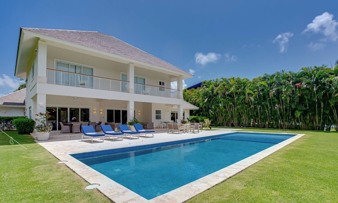 Punta Cana Village Villa | Family Villa in Punta Cana/full house - Maid/Cooking and golf cart included