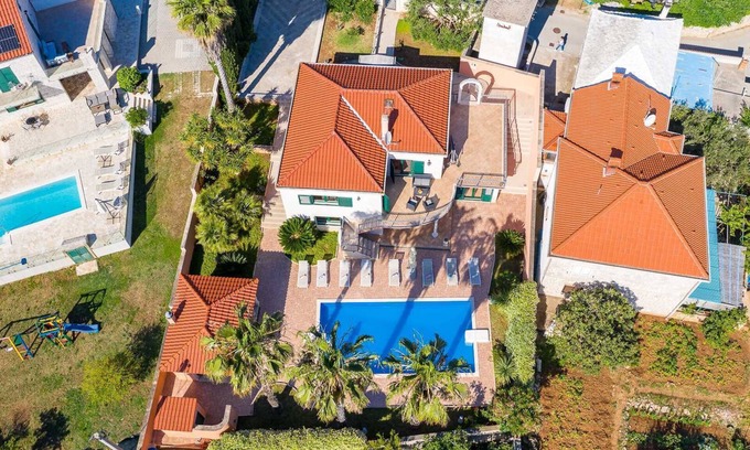 Sumartin Villa | Family Villa Rasotica with large swimming pool, outdoor kitchen