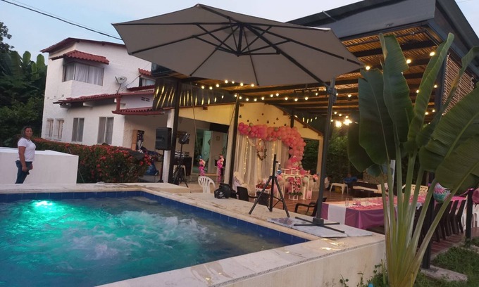 San Sebastian de Mariquita Villa | FAMILY VILLA-WITH JACUZZI - HYDROMASSAGE