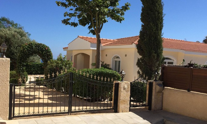 Pissouri Villa | Family Villa with Sea Views & 5×10m Kid-Friendly Pool Heated by Solar Cover