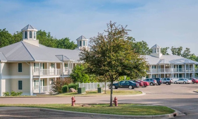 Sheridan Apartment | Family Water Park Resort Studio Apt fully furnished ready for your stay