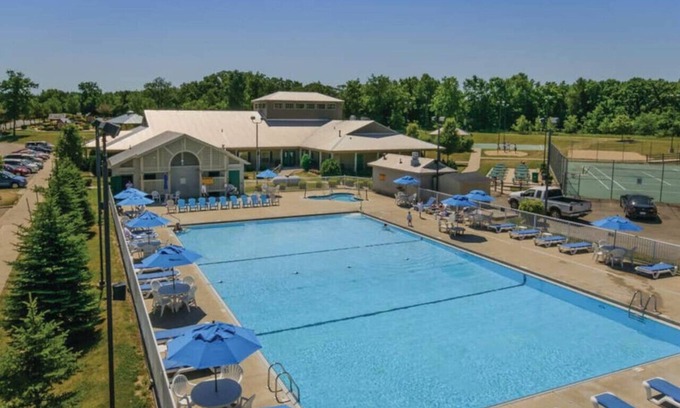 Sheridan Condo | Family Water Park Resort 2BD Condo ready for your family