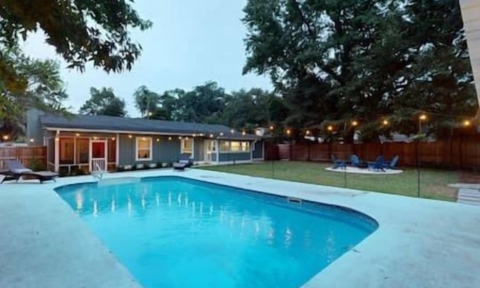 Mossy Oaks House | FamilyFriendly-Close 2 PI&Downtown-Pets+FencedYard