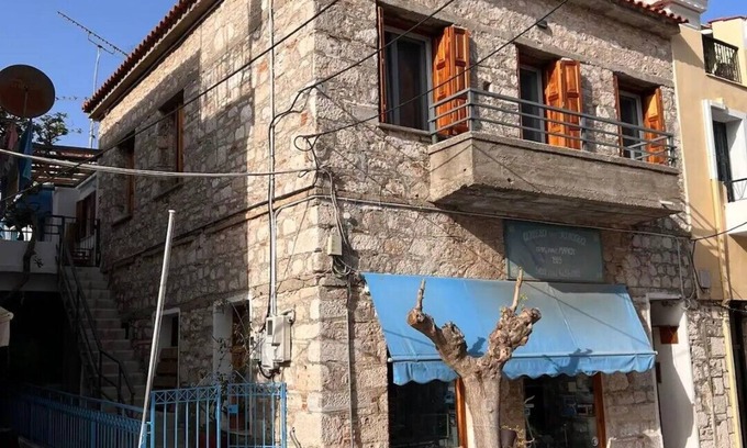 Pythagorion House | Fancy 4-bedroom family summer house in Pythagoreio.