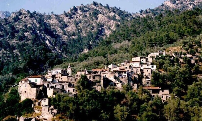 Fanghetto Villa | Fanghetto - Romantic Hideaway in 13th C. Roia Valley Hilltown Near Riviera