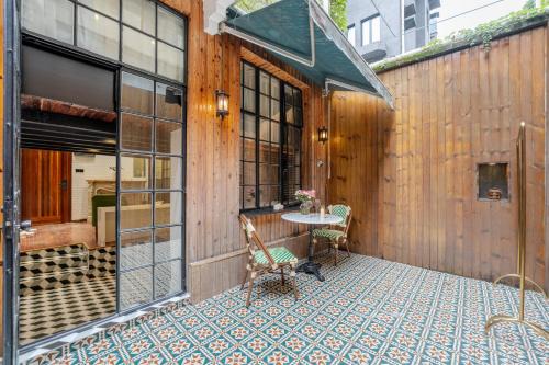 Huaihai Road Commercial Area Apartment | Fanhua Xiangyang South Road Branch