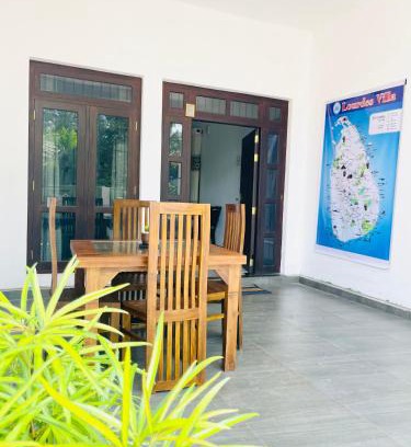 Ettukala House | Fanisha Family Villa and Restaurant