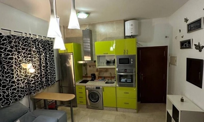 Bailen-Miraflores Apartment | Fantástic Apartment the Center
