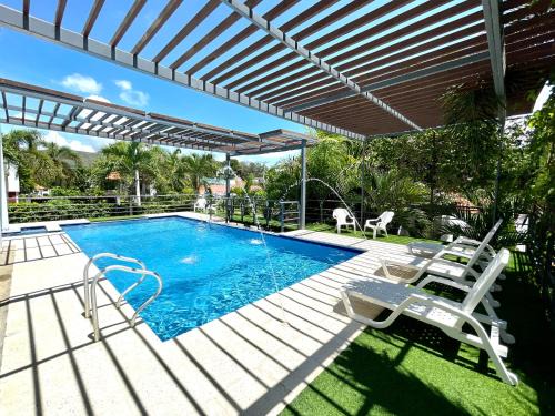 Ricaurte House | Fantástica CASA FINCA piscina priv, wifi, tv
