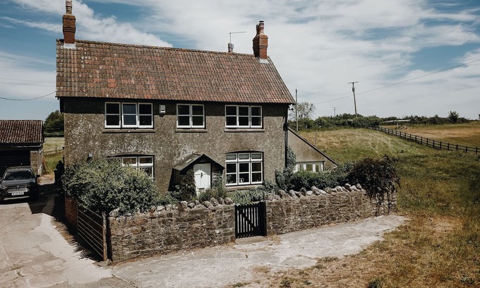 Blagdon House | Fantastic 11-Bed Country Farmhouse with Games Room