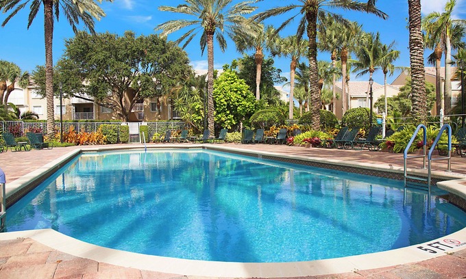 Tequesta Condo | Fantastic 2-bedroom 2 bath condo for Seasonal Rent in Tequesta Fla