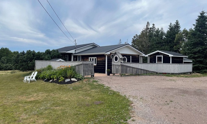 Oyster Bed House | Fantastic 2-bedroom house with AC in charming North Shore PEI