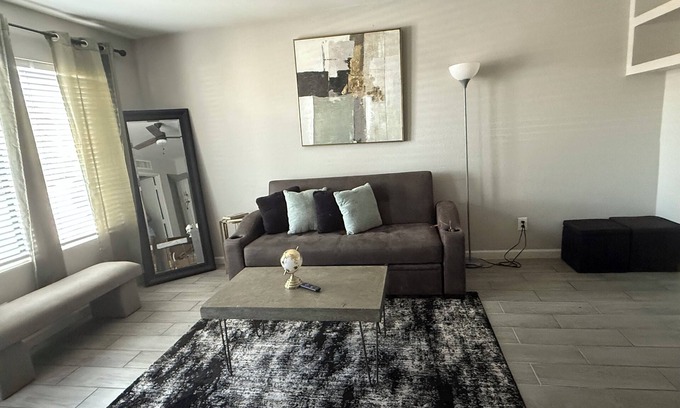Paradise Valley Village Condo | Fantastic 2-bedroom condo with AC in Phoenix
