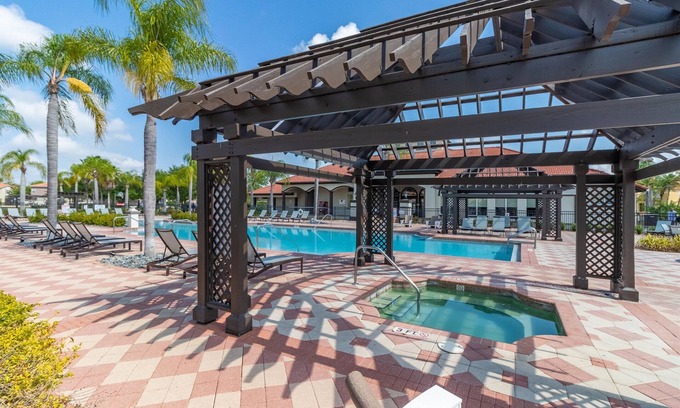 Bellavida House | Fantastic 6 Bedroom Resort Villa With Pool