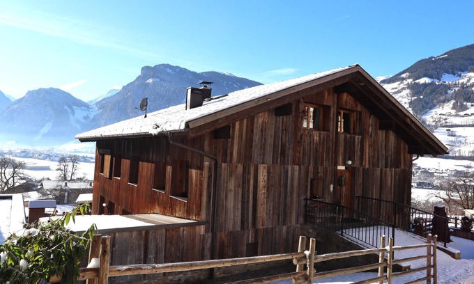 Ramsau im Zillertal Apartment | Fantastic apartment with sauna near Mayrhofen