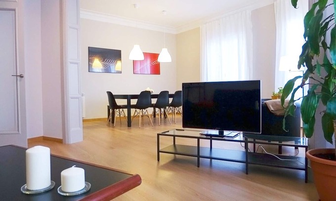 Sant Gervasi – la Bonanova Apartment | Fantastic and Modern 4Rooms/4Bathrooms Apartment