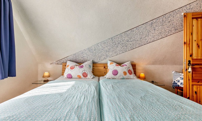 Galmsbull Apartment | Fantastic Apartment "Ferienhaus Riedel" with Garden, Terrace & Wi-Fi