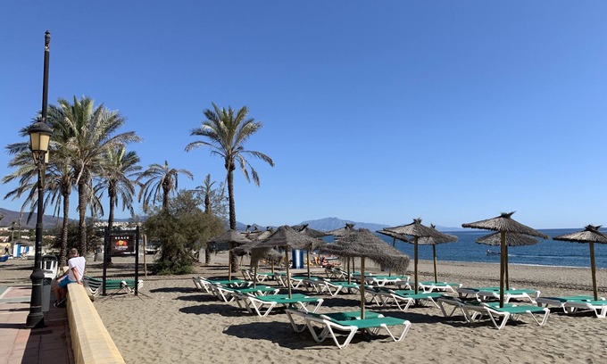 Casares Apartment | Fantastic apartment with large balcony Casares Beach