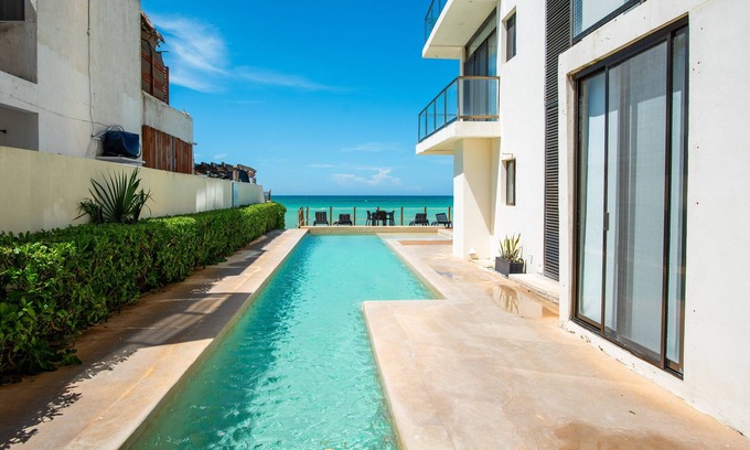 Chicxulub Puerto Apartment | Fantastic beachfront Penthouse, Jacuzzi, Rooftop