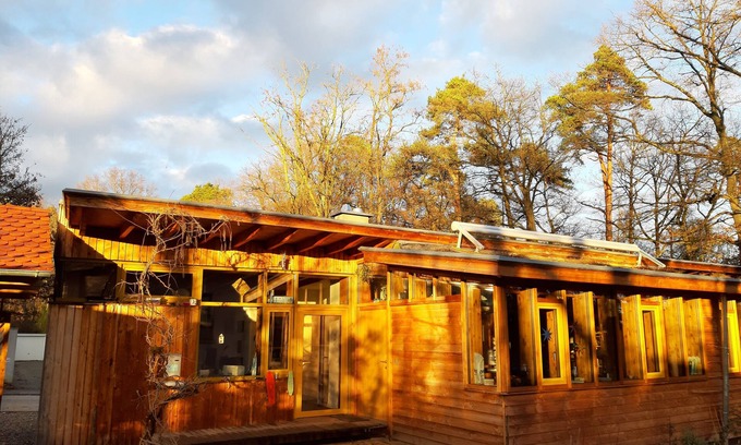 Denzenberg/Sand House | Fantastic bungalow in the green near the center