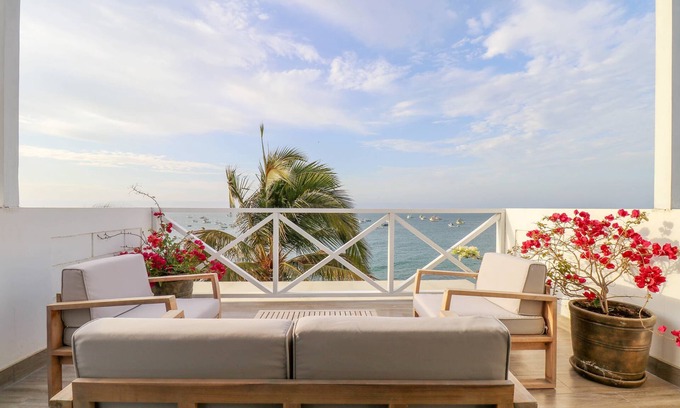 Las Pocitas Apartment | Fantastic Duplex with Spectacular Ocean View
