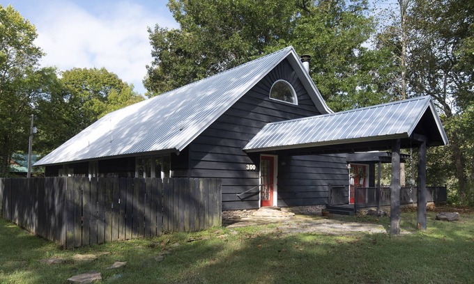 Wilburn House | Fantastic Fishing Getaway! Come stay at our River house!