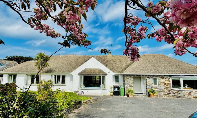 Constantine Bay House | Fantastic Holiday House Near Stunning Beach and Golf